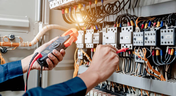 Electrical Outlet Repair in IL